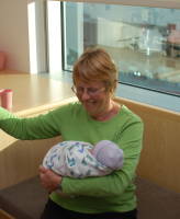 dsc_5545.jpg Proud Nana