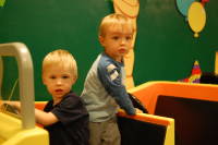 dsc_7663.jpg Playing with Jax at CMOM