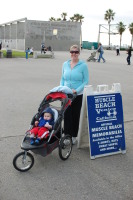 dsc_1068.jpg Devin takes a stroll down Venice Beach on New Year's Day.