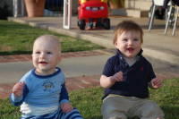 dsc_3192.jpg Devin explains to Quinn how he can play outside in March in LA.