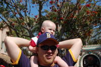 dsc_4049.jpg Waiting in line for Pirates.