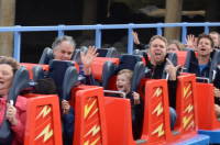 dsc_4410.jpg Devin wanted to sit with Tom on all the rides.